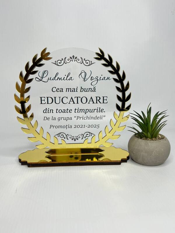 Trofeu Personalizat cu Crenguțe Aurii