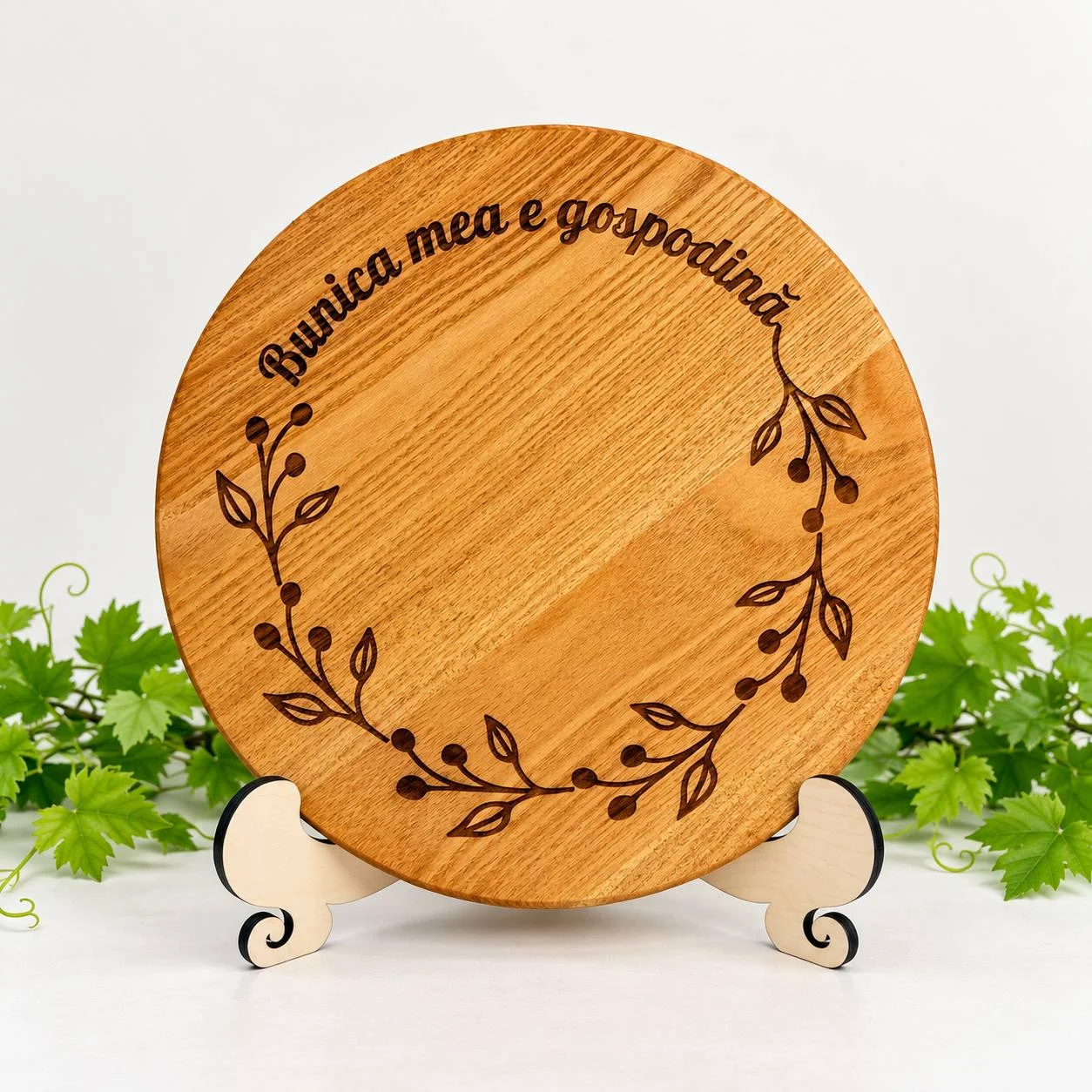 Platou din lemn „Bunica mea e gospodină”